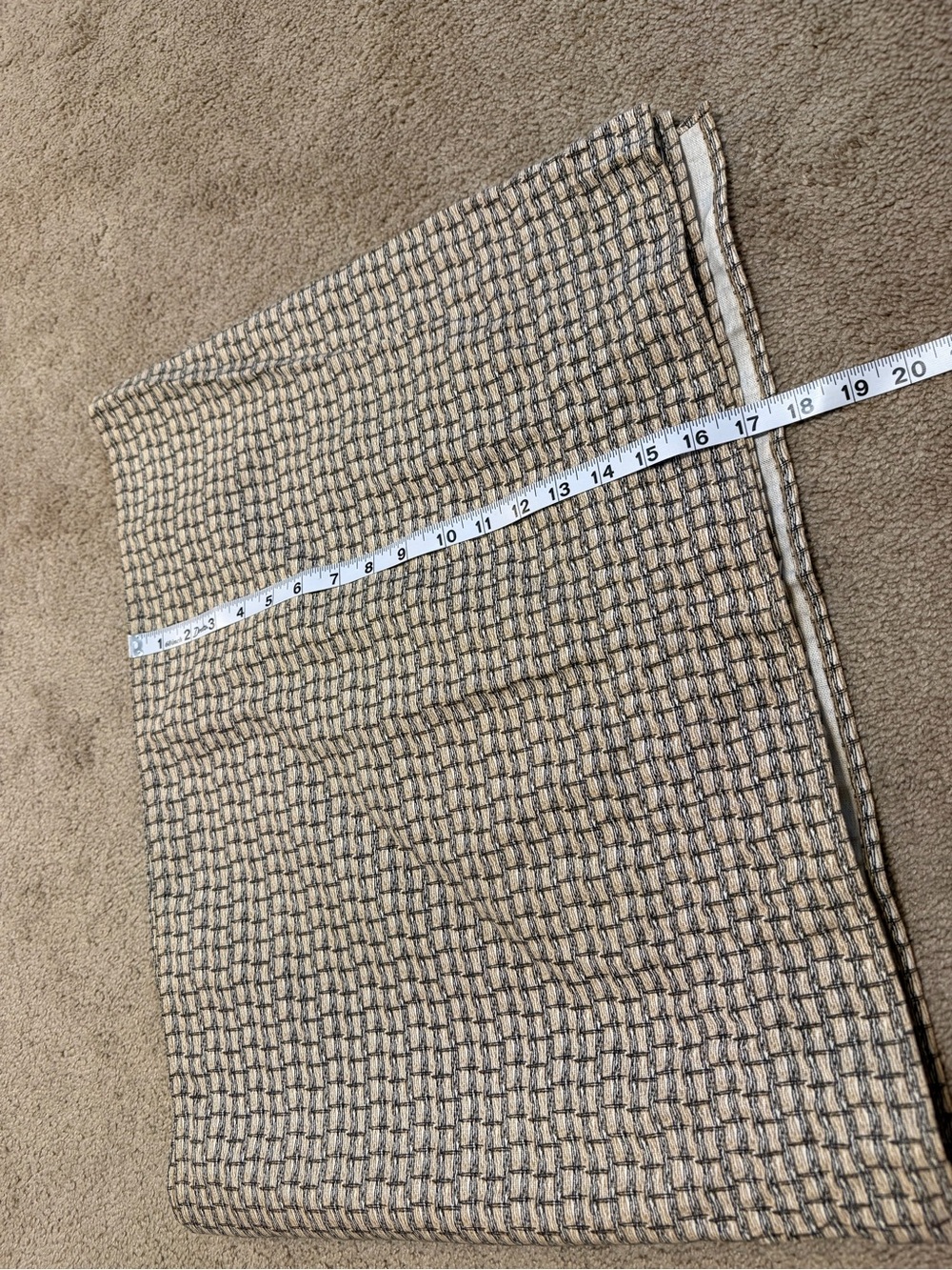 Neutral Weave Pattern Valance- Beige - Picture 3 of 5